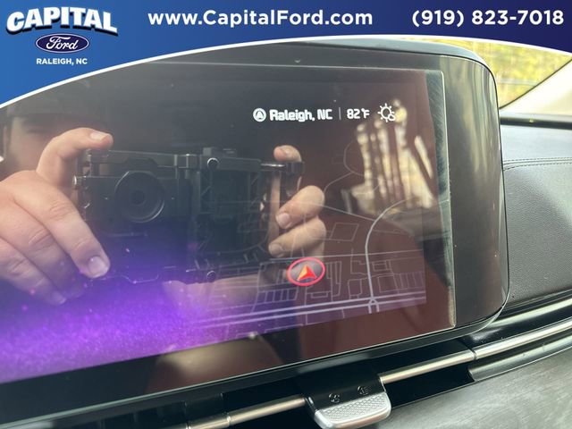 Used 2024 Kia Carnival SX image 31