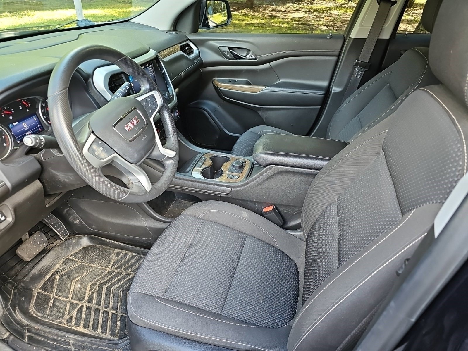 Used 2021 GMC Acadia SLE w/ Driver Convenience Package AWD/4WD image 18