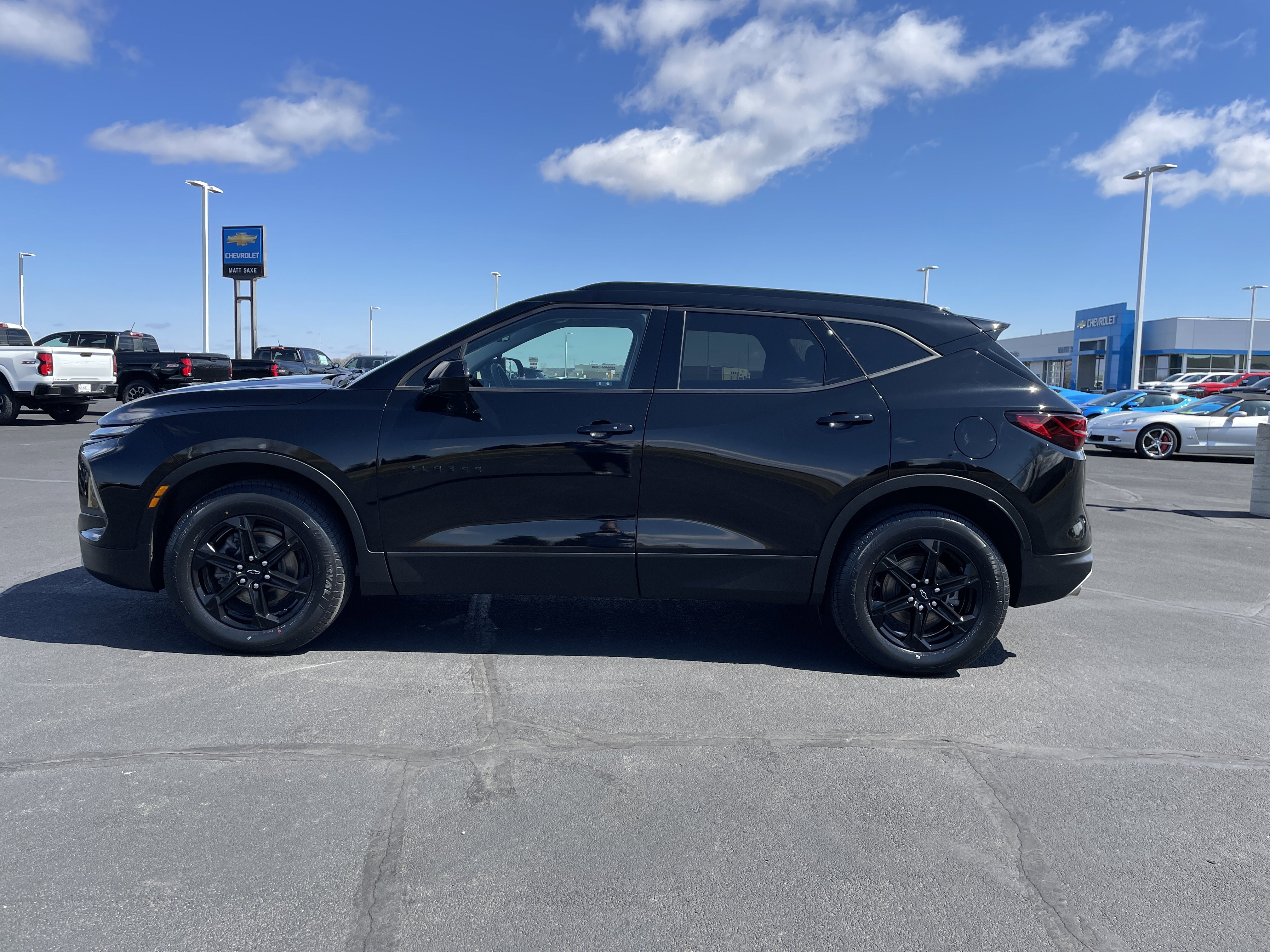 Certified 2023 Chevrolet Blazer LT w/ Convenience Package AWD/4WD image 2