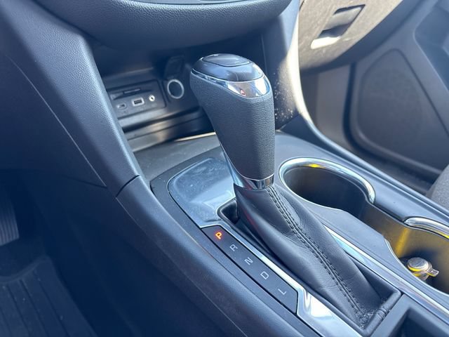 Used 2020 Chevrolet Equinox LT FWD image 20