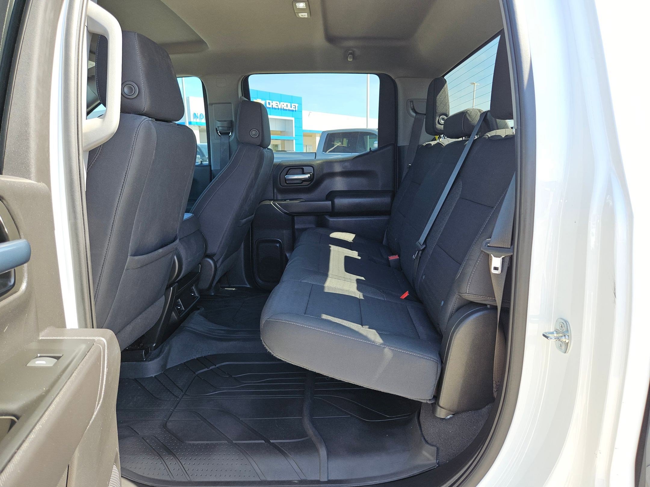 Used 2023 Chevrolet Silverado 1500 Custom image 14