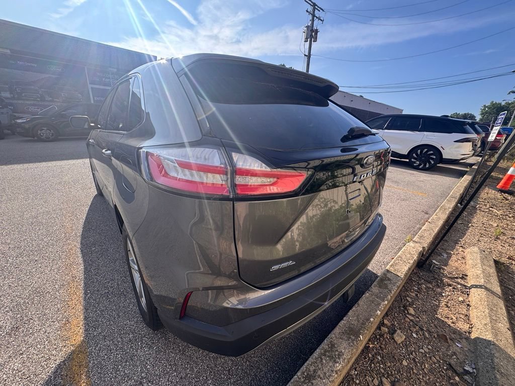 Used 2022 Ford Edge SEL w/ Convenience Package AWD/4WD image 3