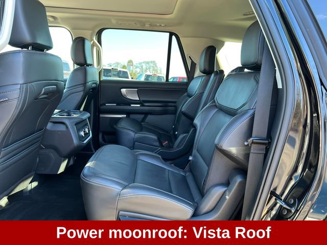 Used 2025 Ford Expedition Max Platinum image 4