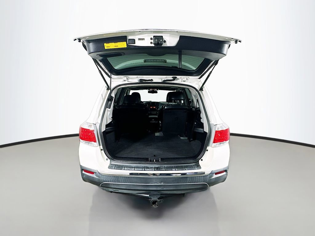 Used 2013 Toyota Highlander Limited image 30