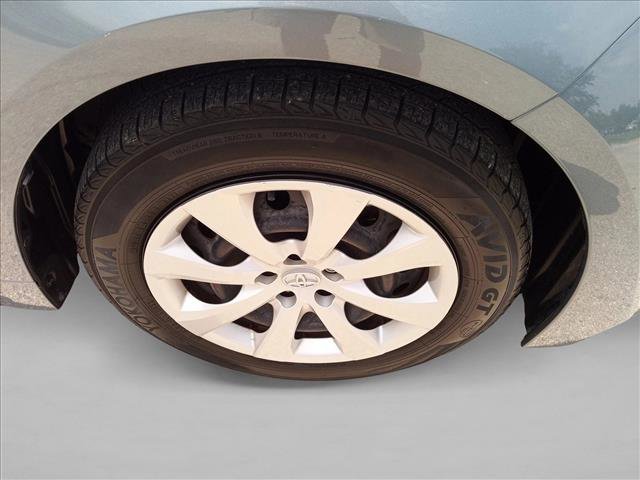Used 2022 Toyota Corolla LE FWD image 10