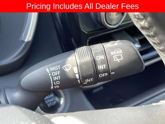 Used 2022 Toyota Highlander XLE AWD/4WD image 35