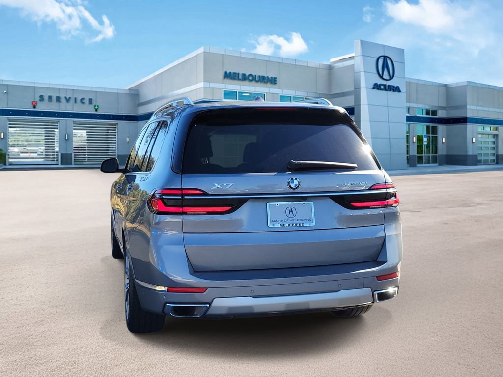 Used 2023 BMW X7 xDrive40i w/ Premium Package image 4