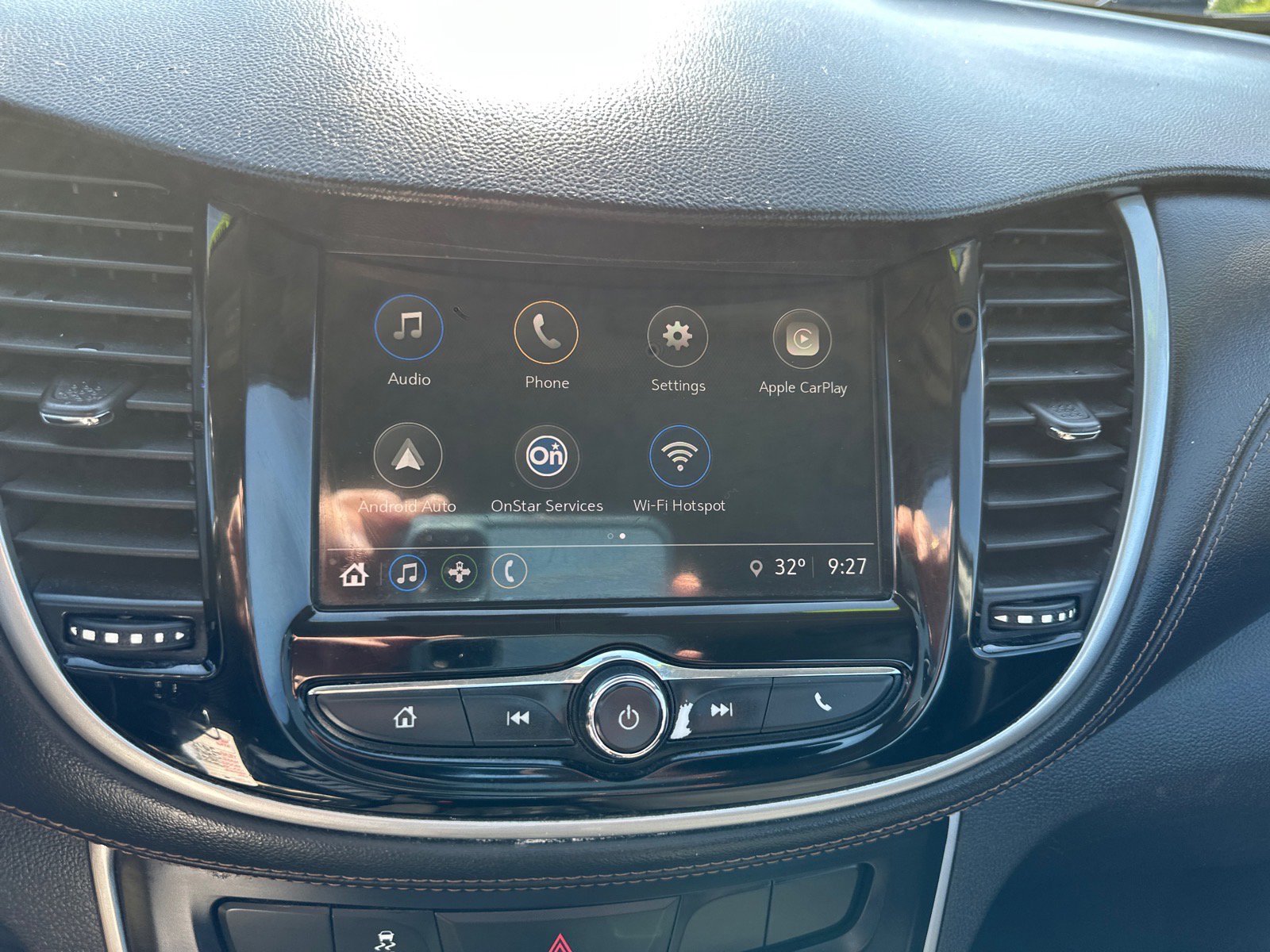 Used 2018 Chevrolet Trax LS AWD/4WD image 27
