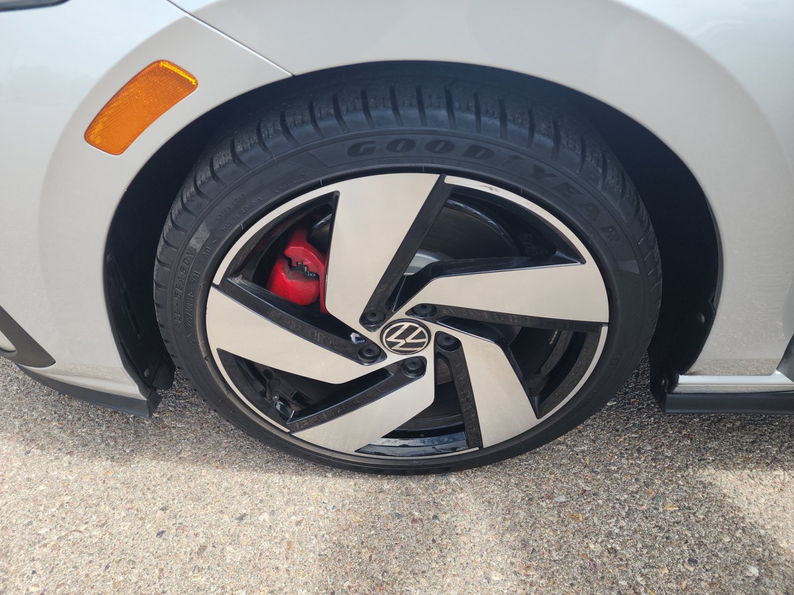 Certified 2024 Volkswagen GTI S FWD image 26
