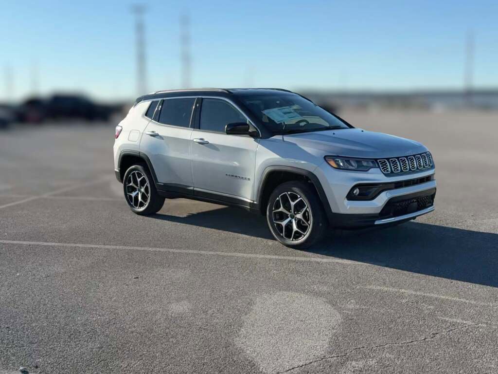 New 2026 Jeep Compass Limited image 16