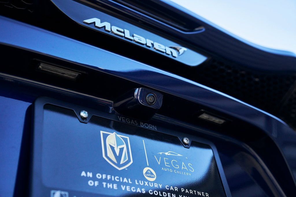 Used 2022 McLaren GT image 14