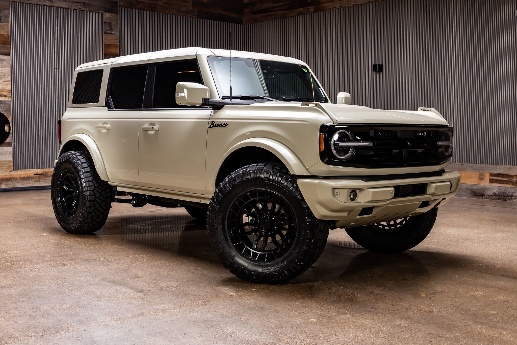 Used 2025 Ford Bronco Outer Banks