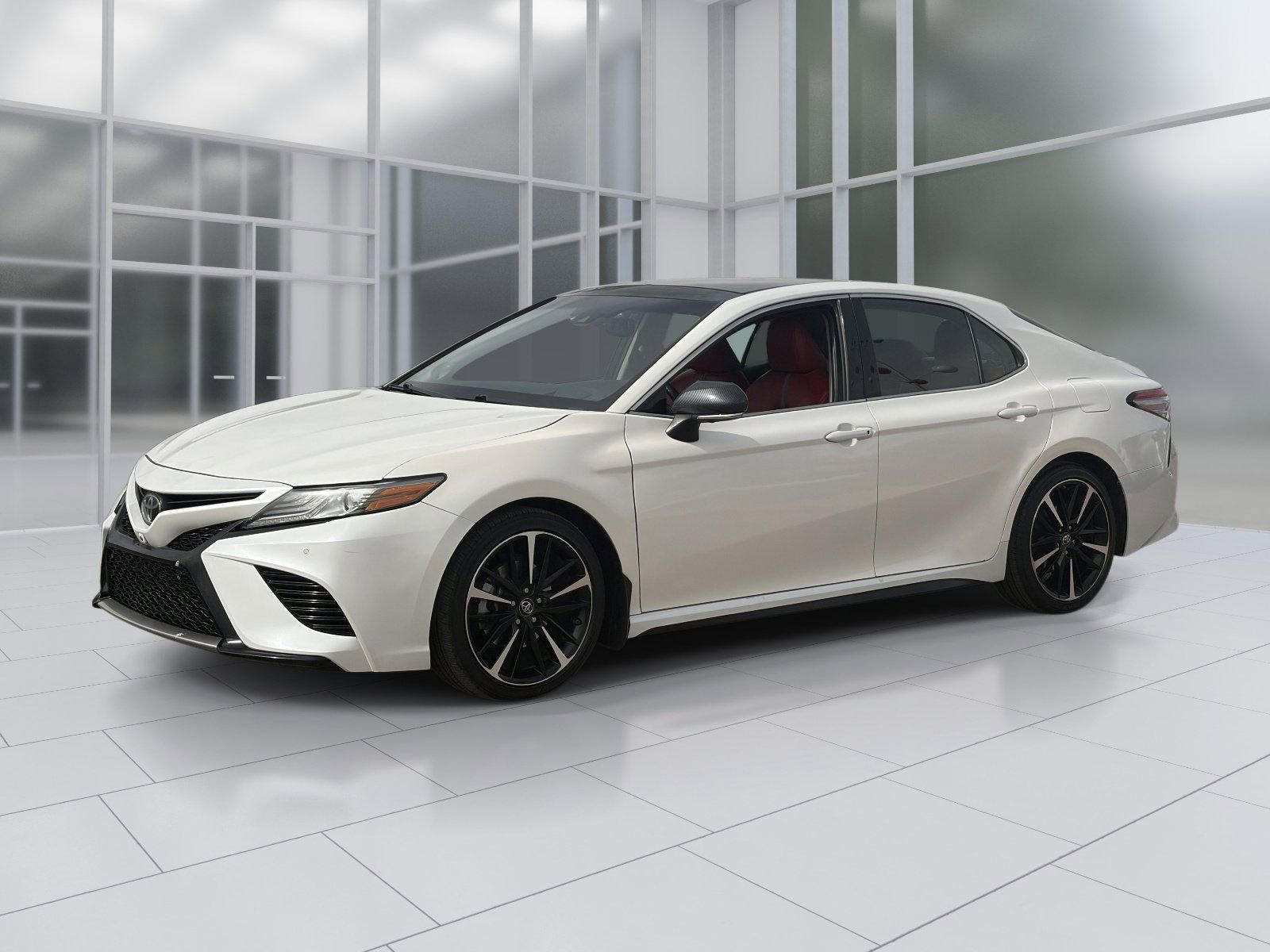 Used 2018 Toyota Camry XSE w/ Driver Assist Package FWD image 2