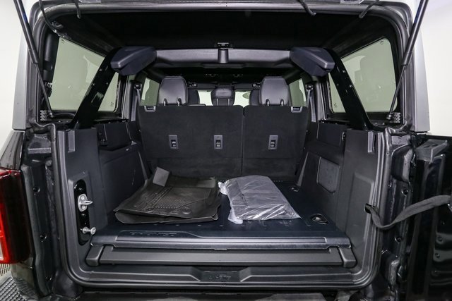 Used 2024 Ford Bronco Black Diamond image 10