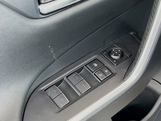 Used 2025 Toyota RAV4 XSE image 17