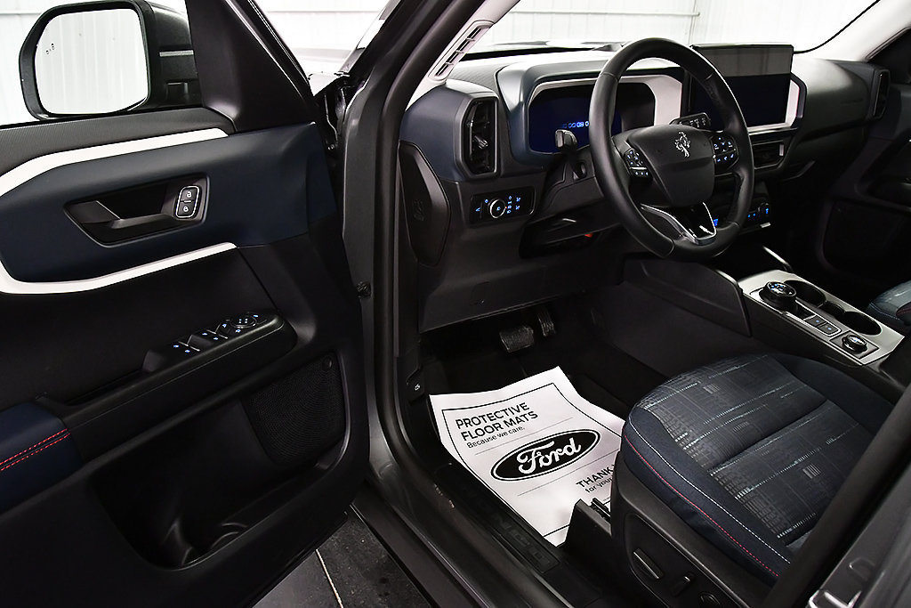 Used 2025 Ford Bronco Sport Heritage w/ Convenience Package AWD/4WD image 15