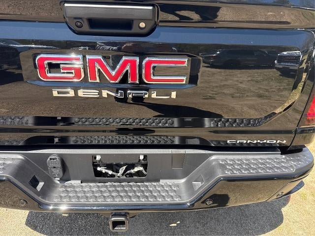 New 2026 GMC Canyon Denali AWD/4WD image 10