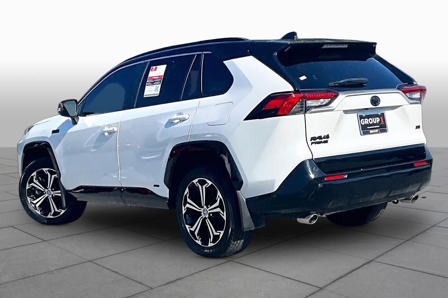 Used 2023 Toyota RAV4 XSE AWD/4WD image 12