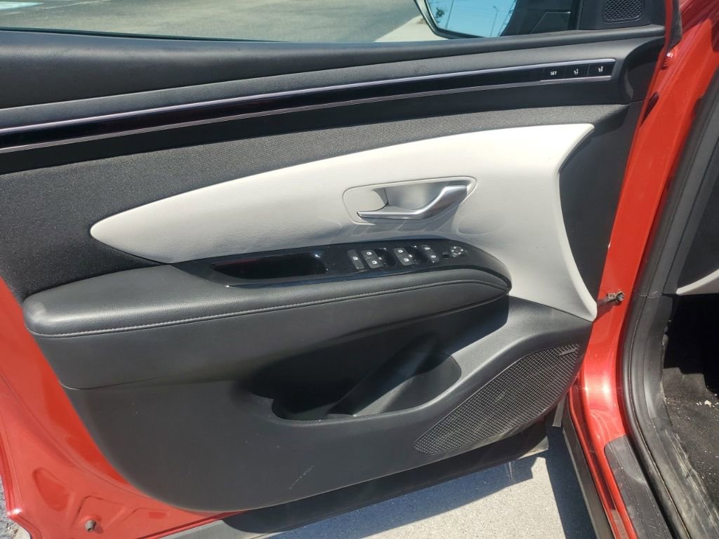 Used 2023 Hyundai Tucson Limited AWD/4WD image 18