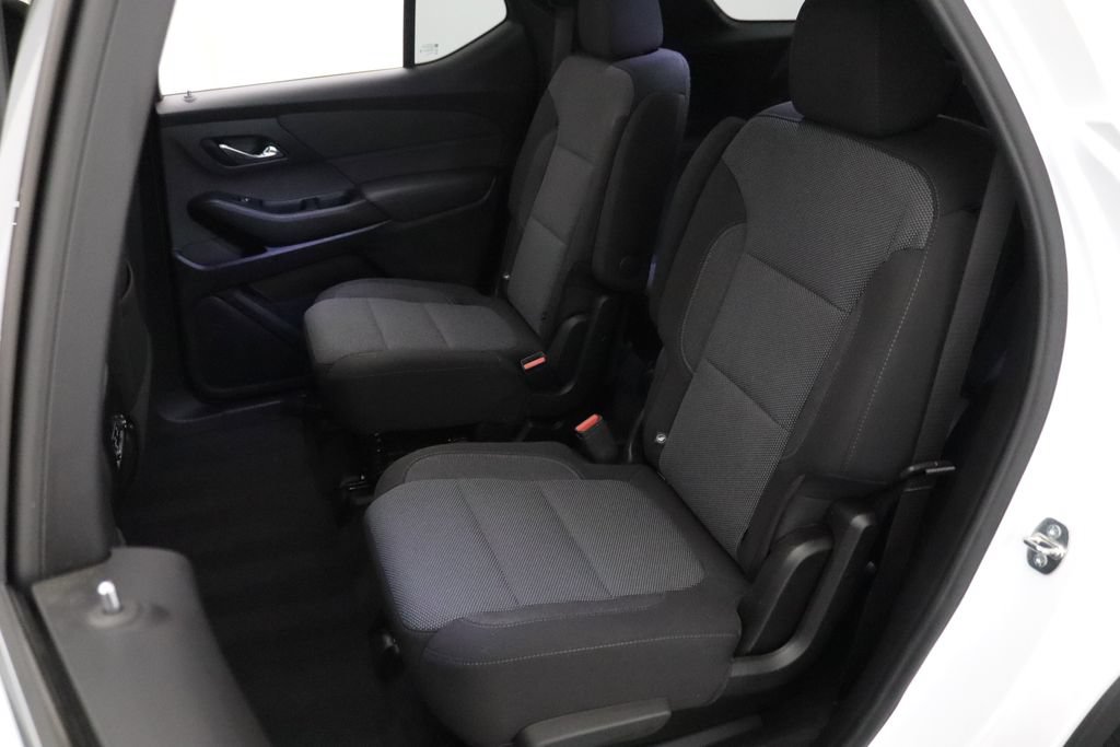 Used 2023 Chevrolet Traverse LT w/ LPO, Floor Liner Package AWD/4WD image 8