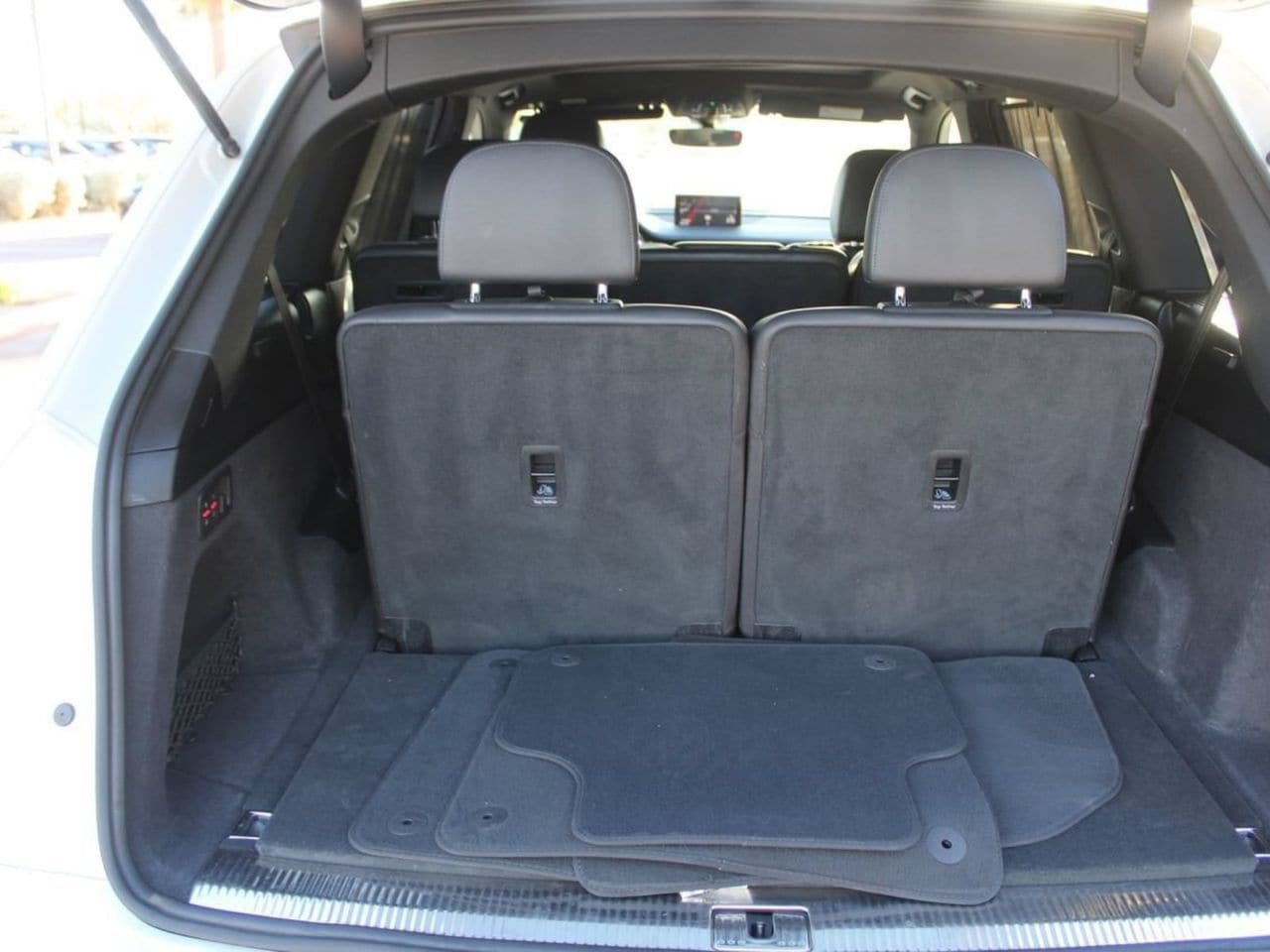 Used 2019 Audi Q7 3.0T Premium Plus w/ Premium Plus Package AWD/4WD image 40