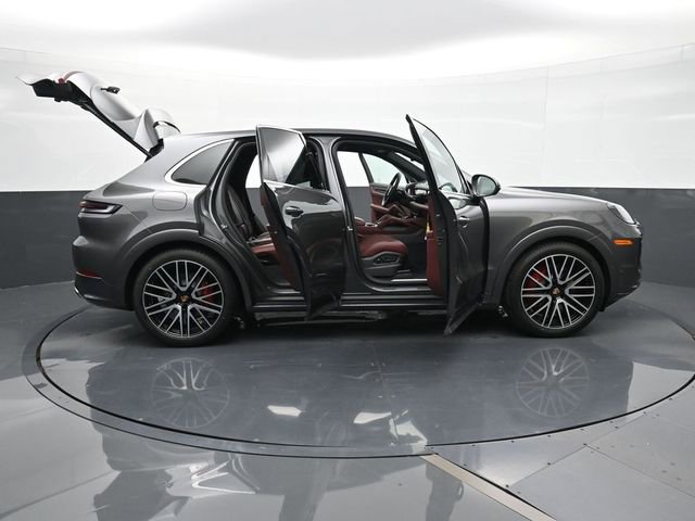 New 2026 Porsche Cayenne S image 36