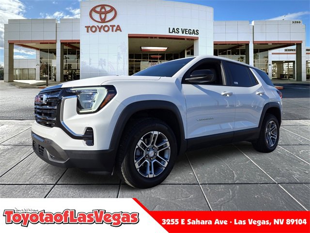 Used 2025 GMC Terrain Elevation