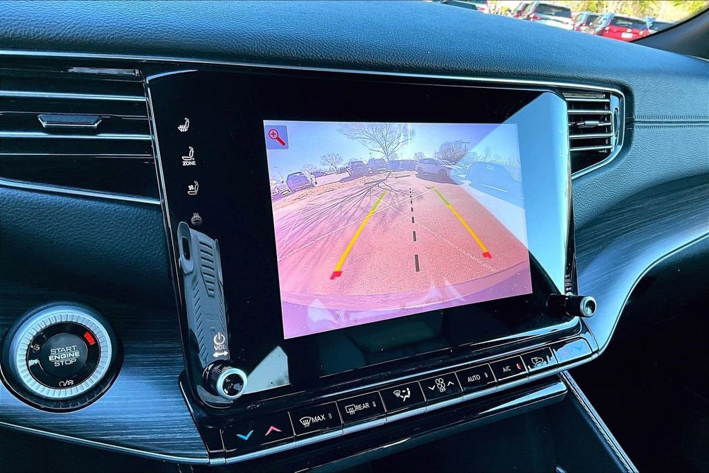 Used 2024 Jeep Wagoneer L Series II w/ Flexible Seating Group image 11