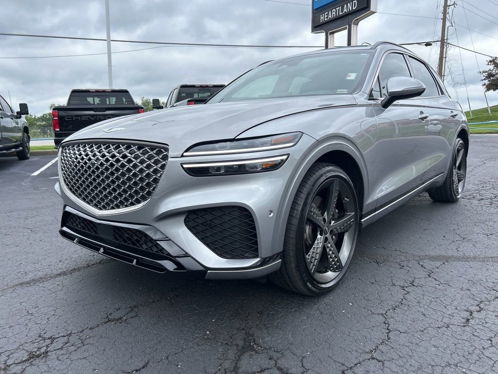 Used 2025 Genesis GV70 2.5T w/ Sport Prestige Package