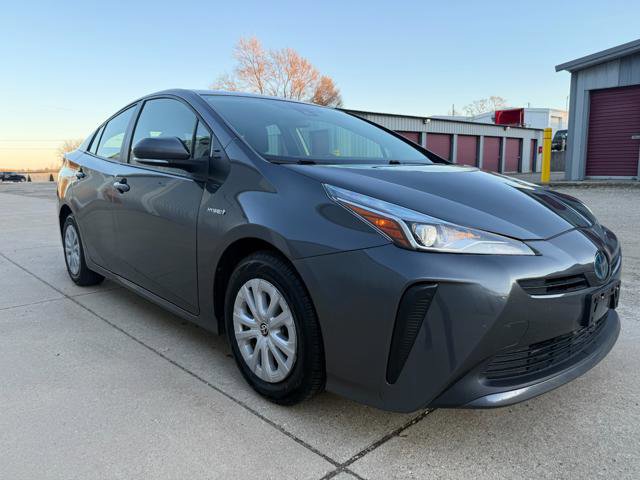 Used 2022 Toyota Prius L Eco image 6