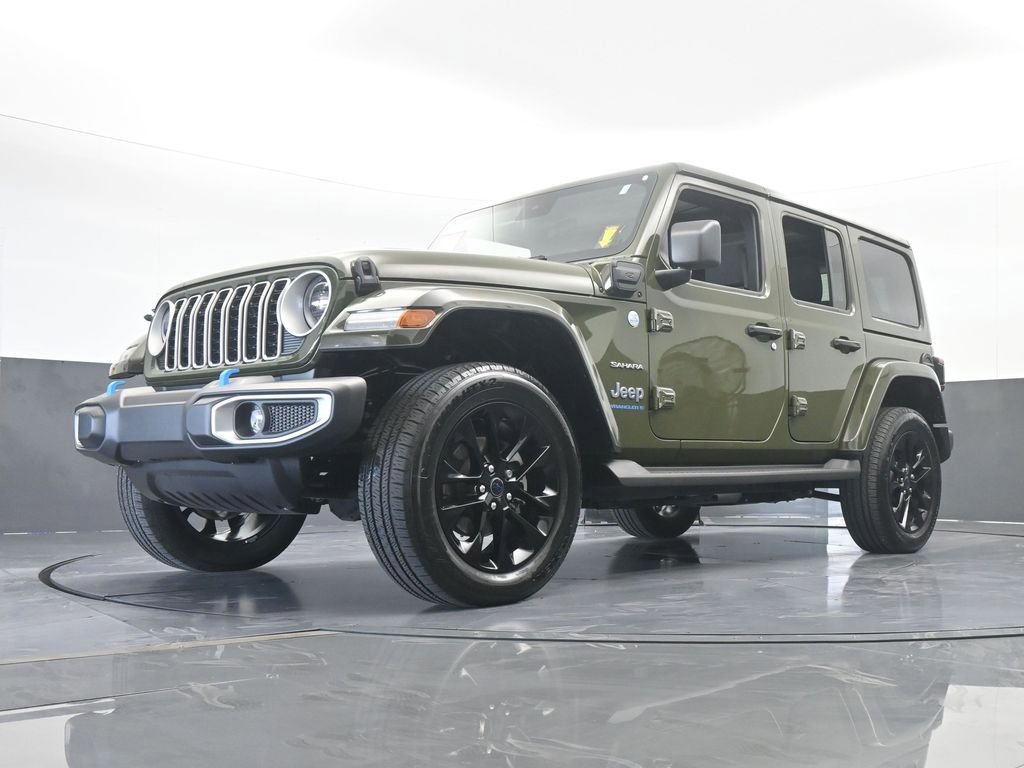 Used 2024 Jeep Wrangler Unlimited Sahara image 61
