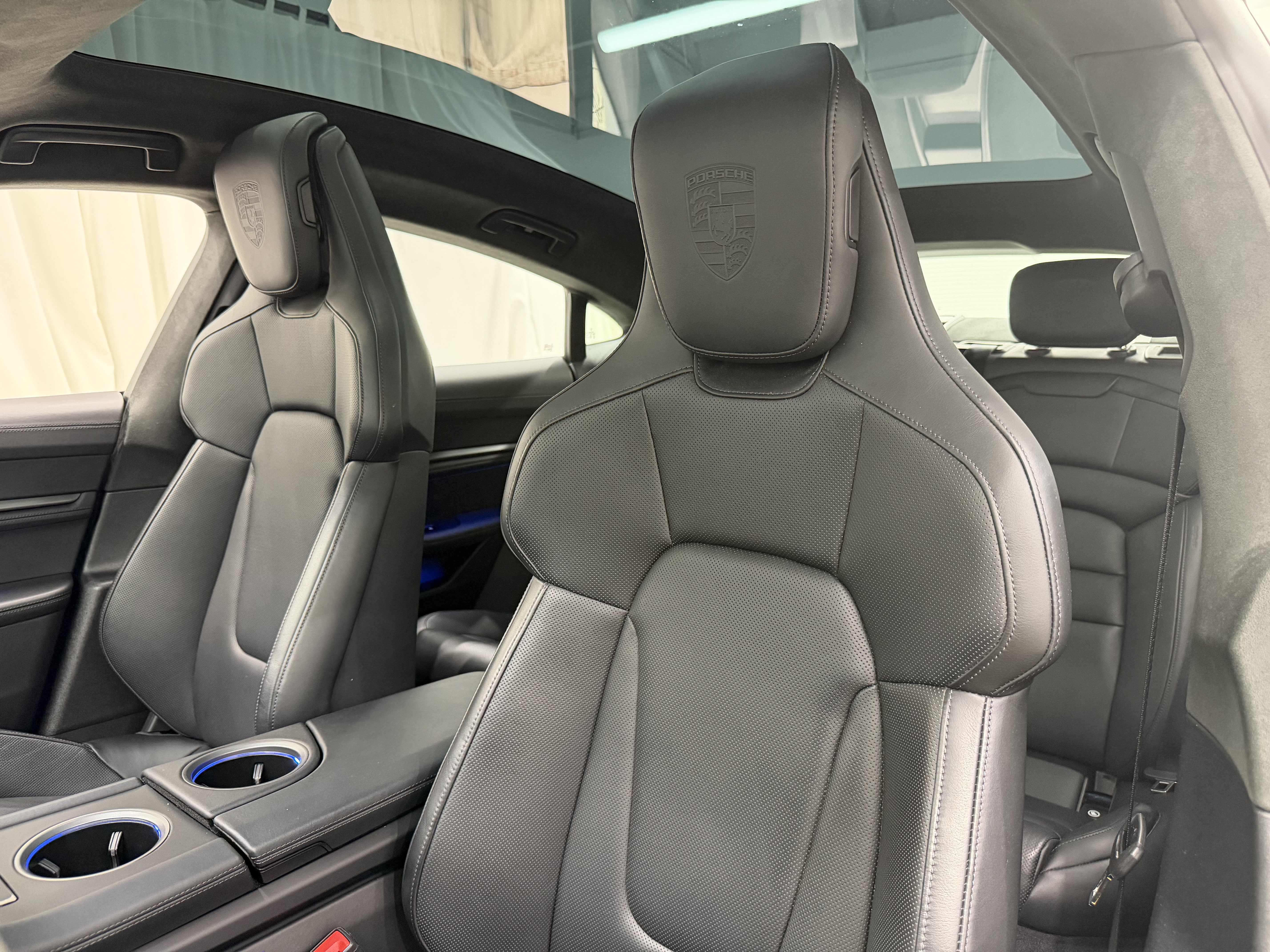 Certified 2023 Porsche Taycan GTS AWD/4WD image 36