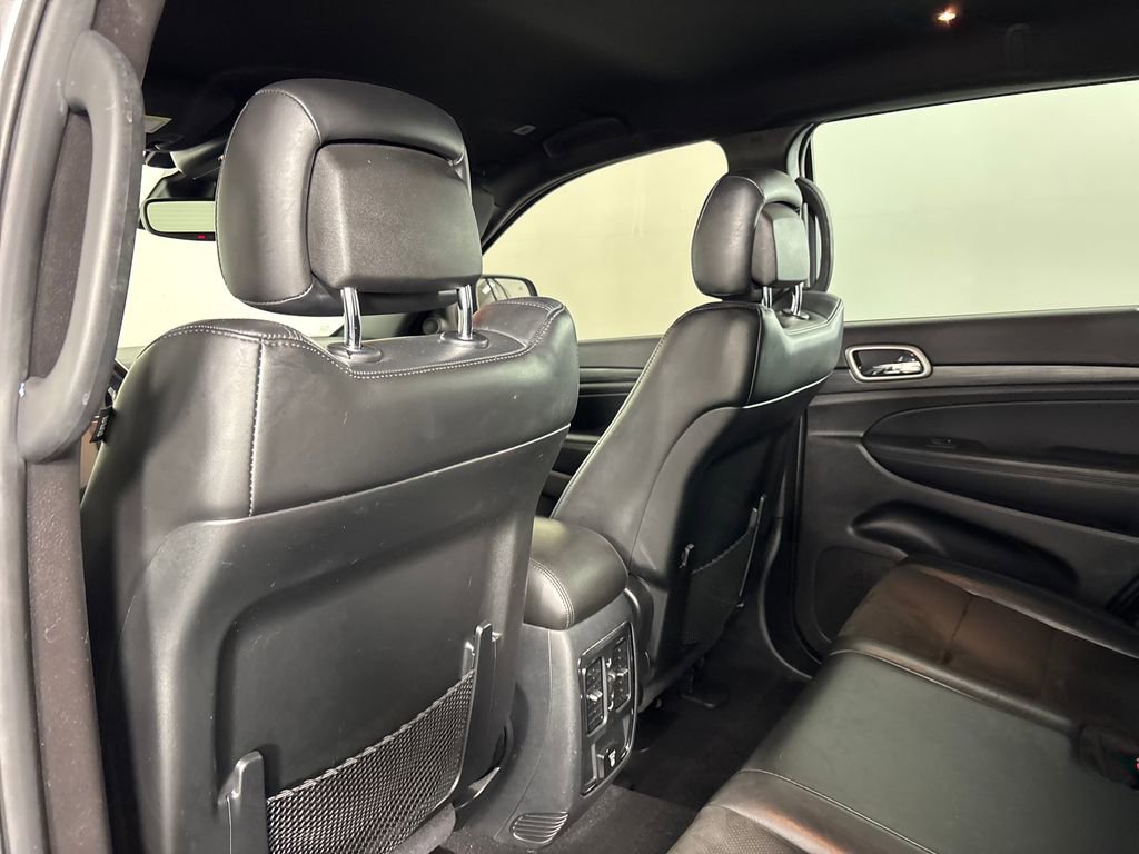 Used 2020 Jeep Grand Cherokee Altitude image 25