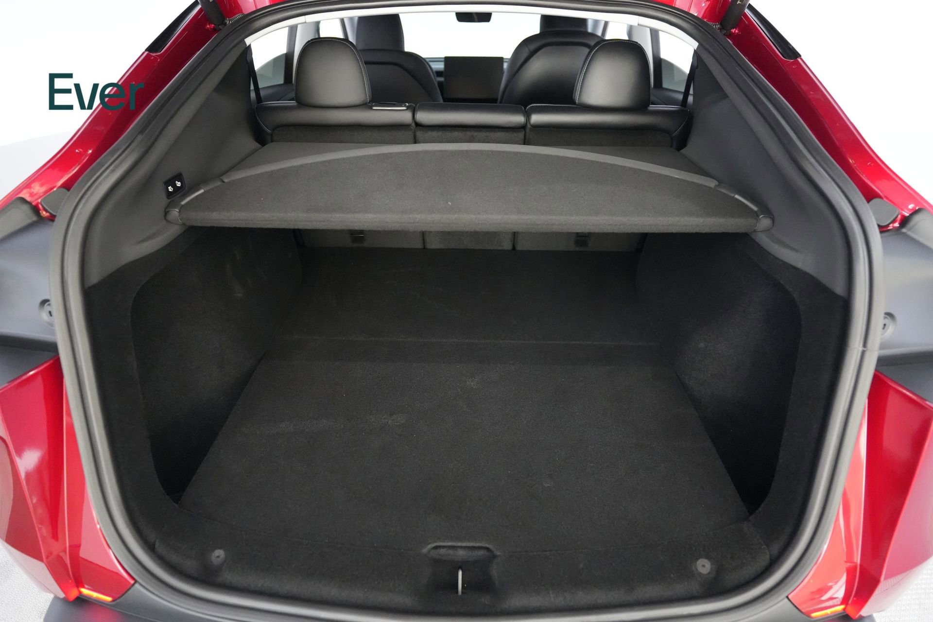 Used 2026 Tesla Model Y 2WD image 8