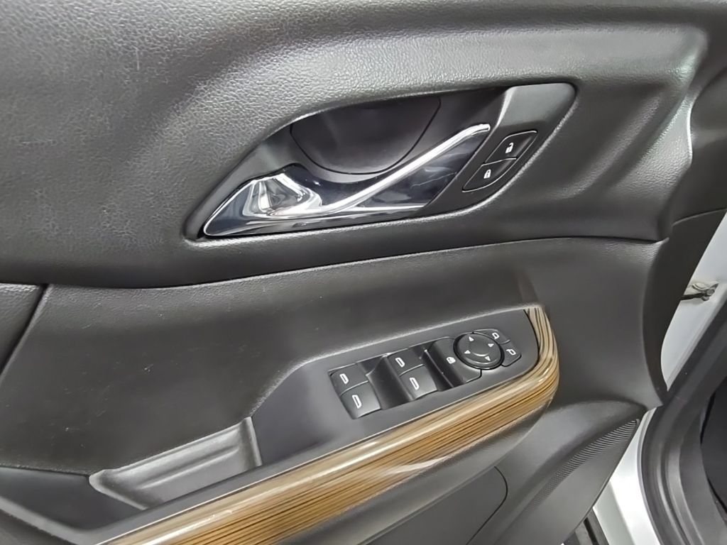 Used 2018 GMC Acadia SLE FWD image 13