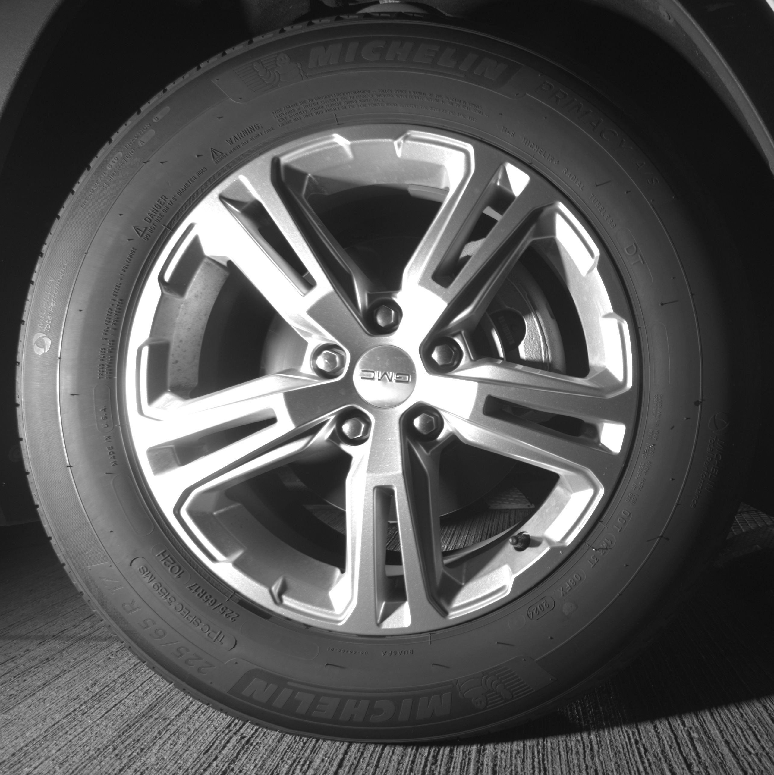 Used 2024 GMC Terrain SLE image 18