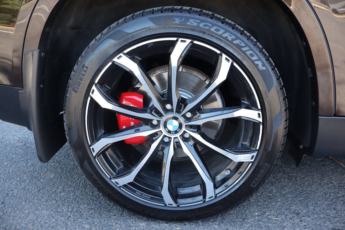 Used 2018 BMW X5 xDrive35i w/ Executive Package AWD/4WD image 45