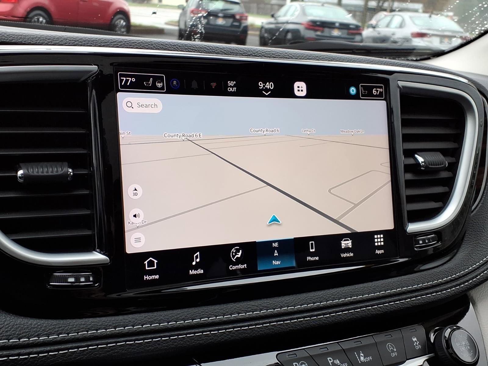 Used 2024 Chrysler Pacifica Limited image 19