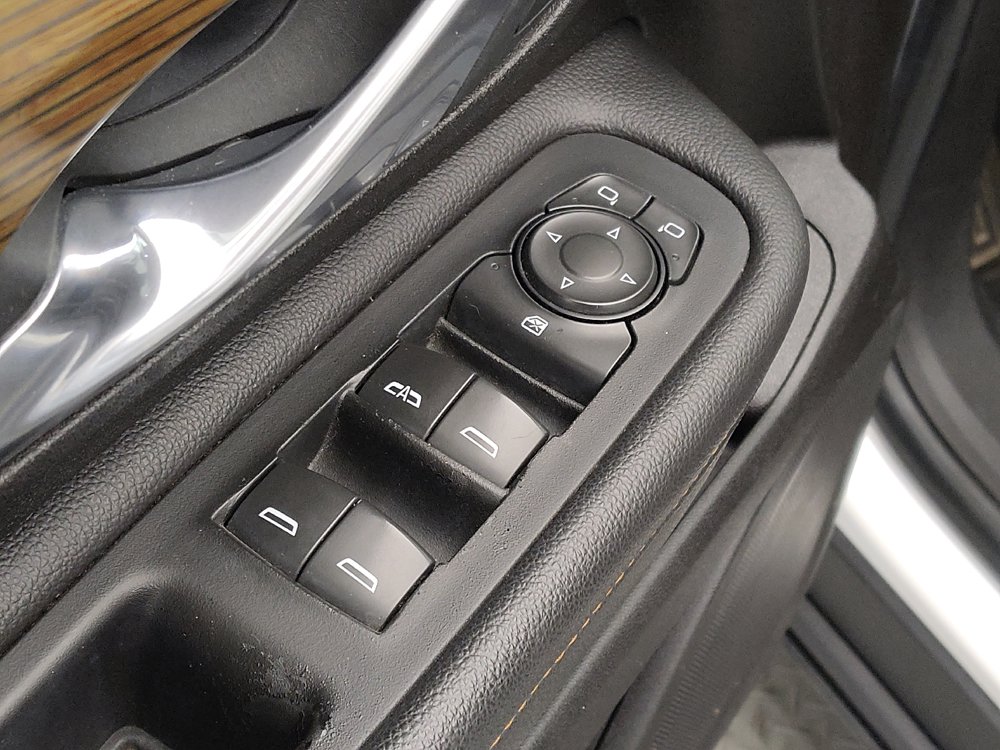 Used 2018 GMC Terrain SLE FWD image 27
