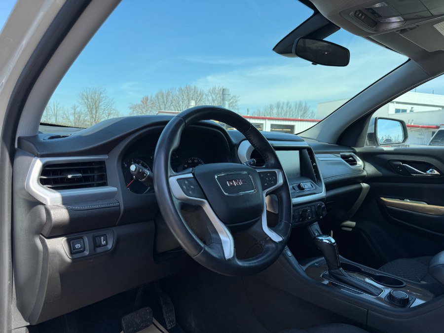 Used 2017 GMC Acadia SLE w/ Driver Alert Package I FWD image 14