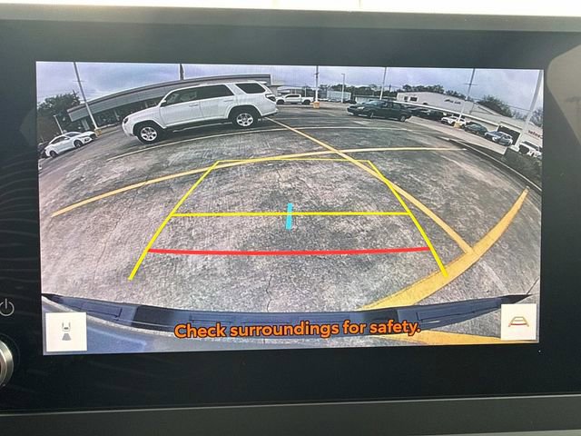 Used 2025 Toyota Tacoma SR5 w/ SR5 Upgrade Package image 33