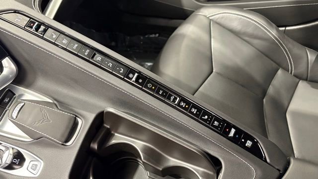 Used 2023 Chevrolet Corvette Stingray w/ Z51 Performance Package image 34