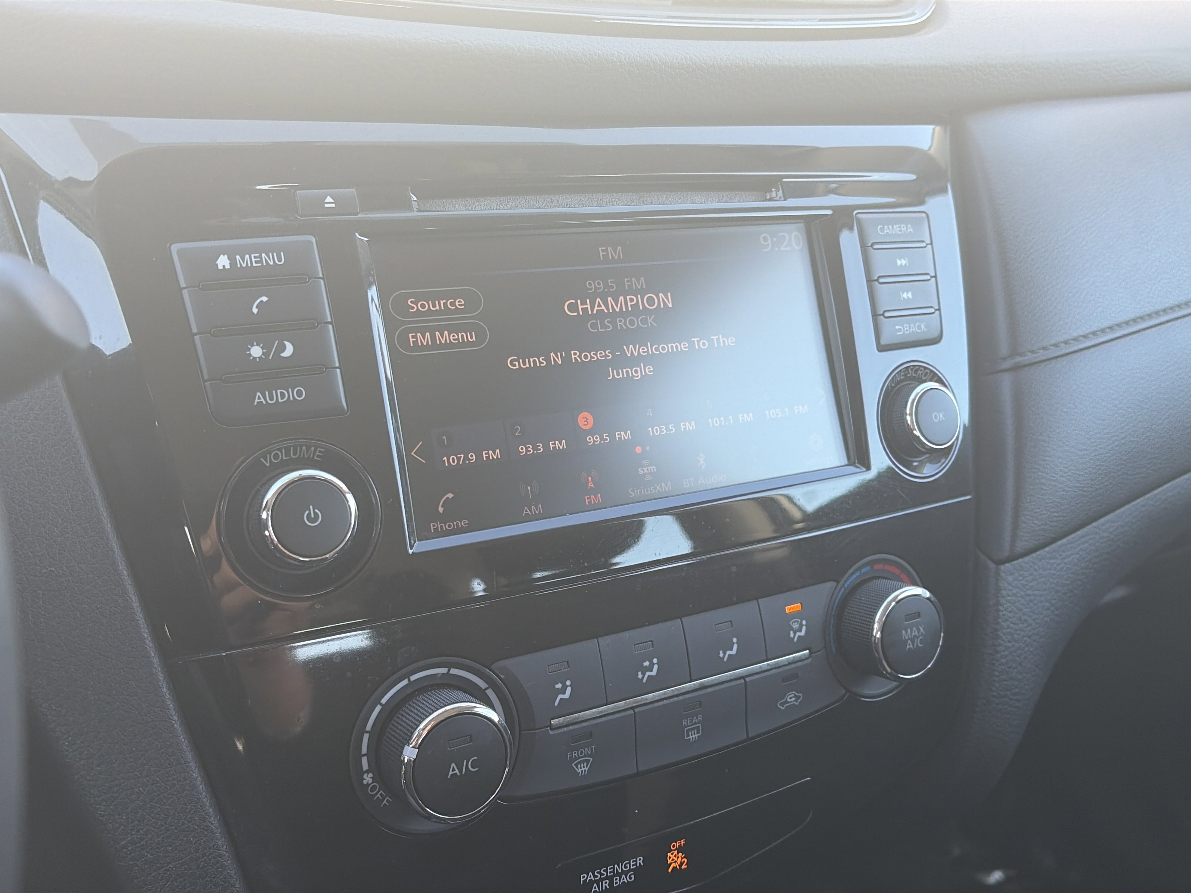 Used 2018 Nissan Rogue S AWD/4WD image 20