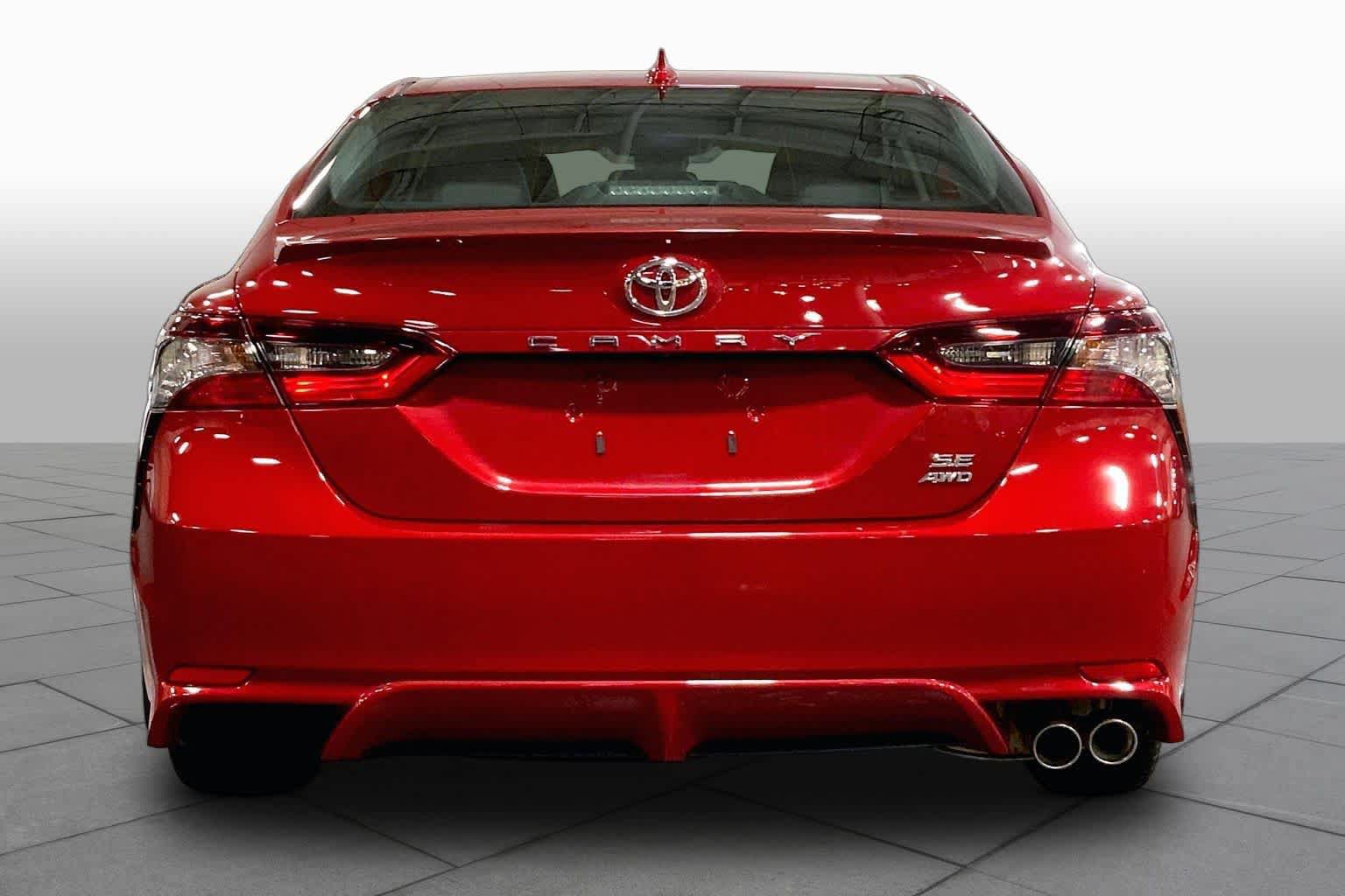 Used 2023 Toyota Camry SE w/ Cold Weather Package AWD/4WD image 5