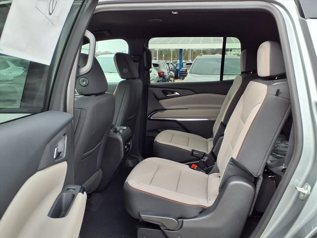 New 2026 Chevrolet Traverse LT w/ Driver Confidence Package AWD/4WD image 8