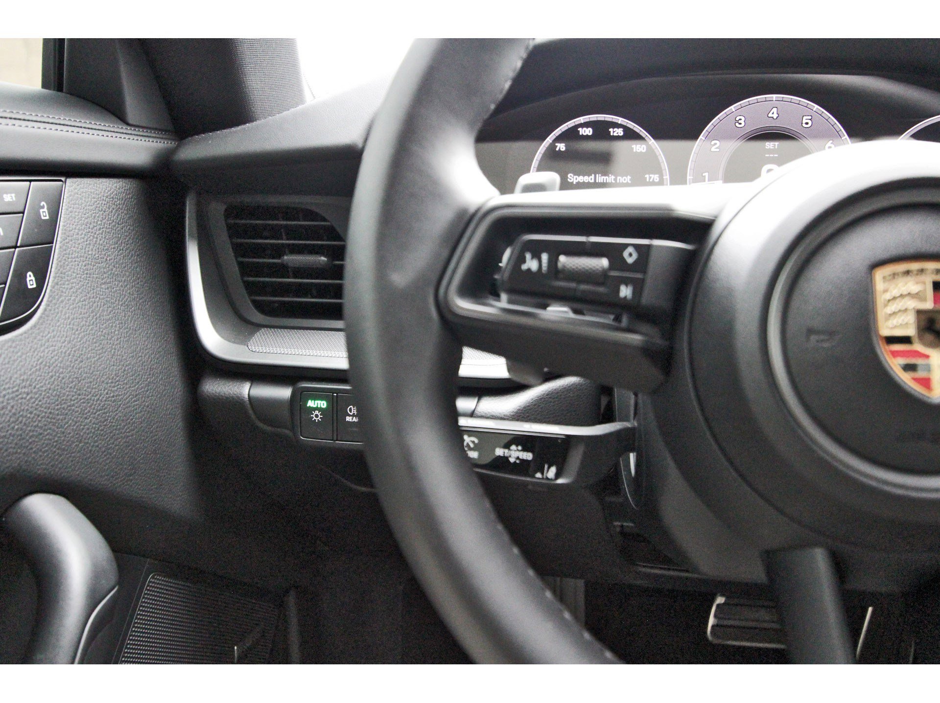 Used 2025 Porsche 911 Carrera S image 12