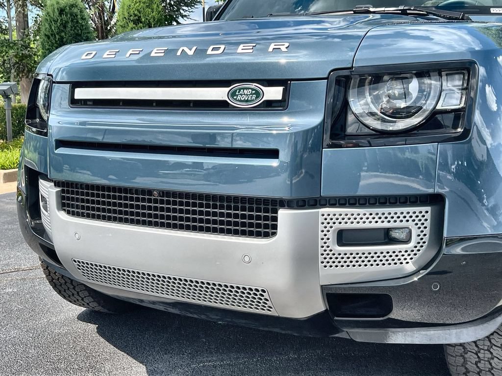 Certified 2025 Land Rover Defender 110 S AWD/4WD image 9