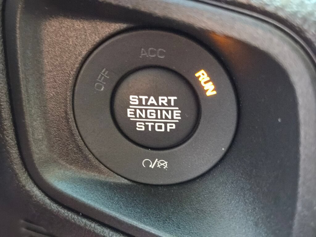 Used 2024 Jeep Wrangler Unlimited Sport AWD/4WD image 31