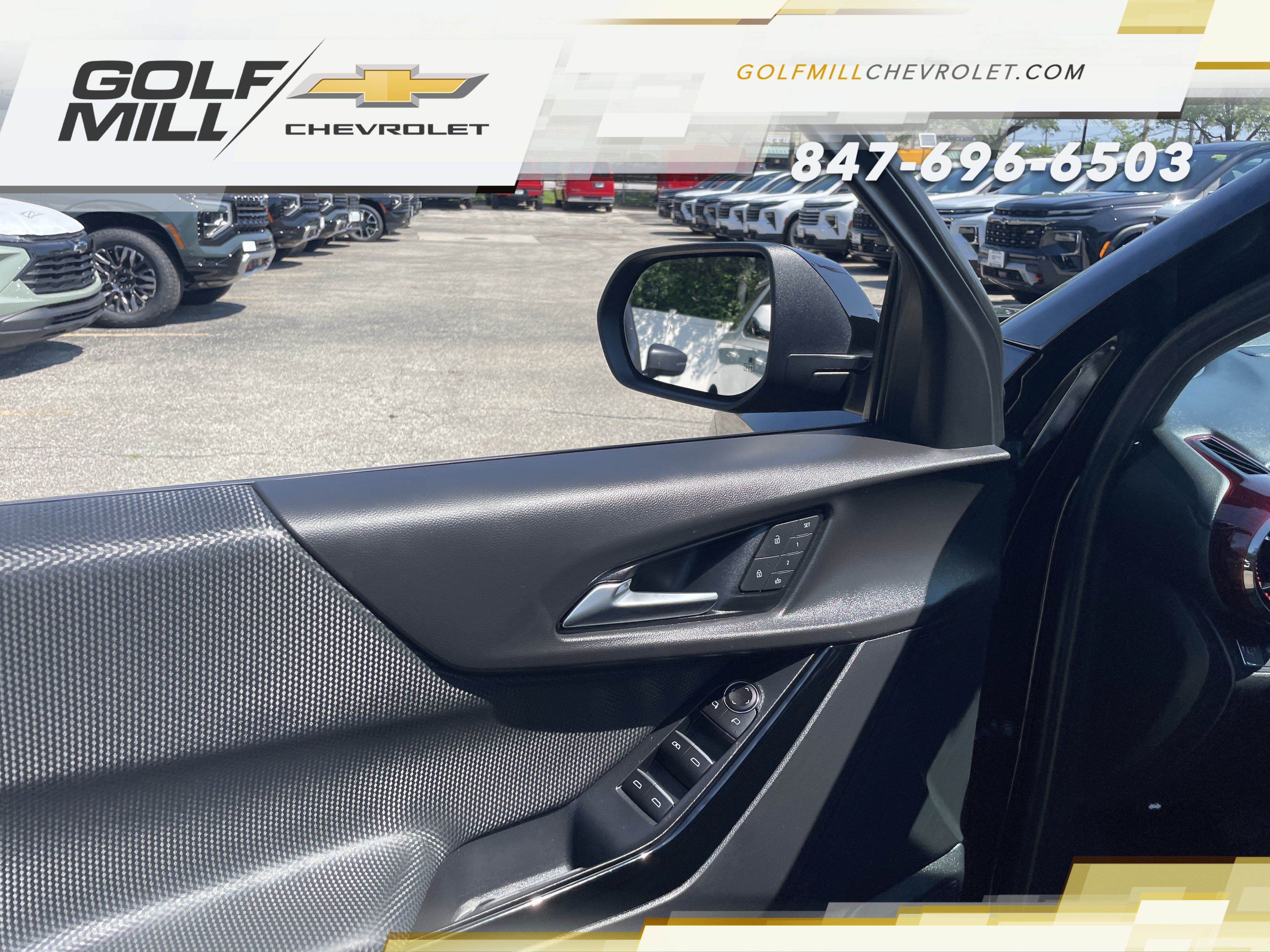 Certified 2026 Chevrolet Equinox RS w/ Convenience Package III FWD image 12