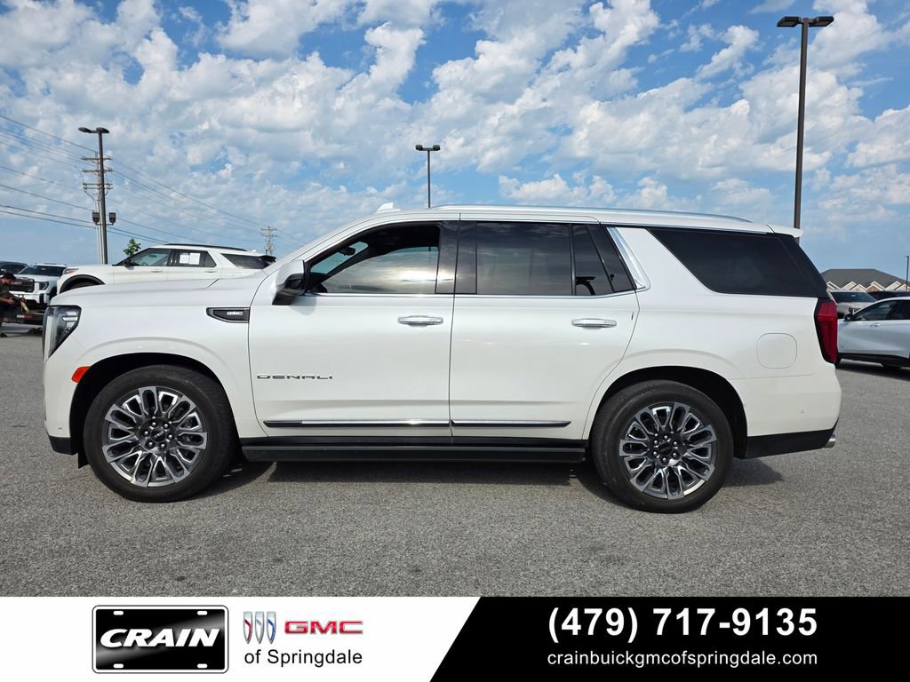 Used 2023 GMC Yukon Denali Ultimate AWD/4WD image 3